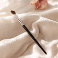 Nose Contour &amp; Highlight Brush